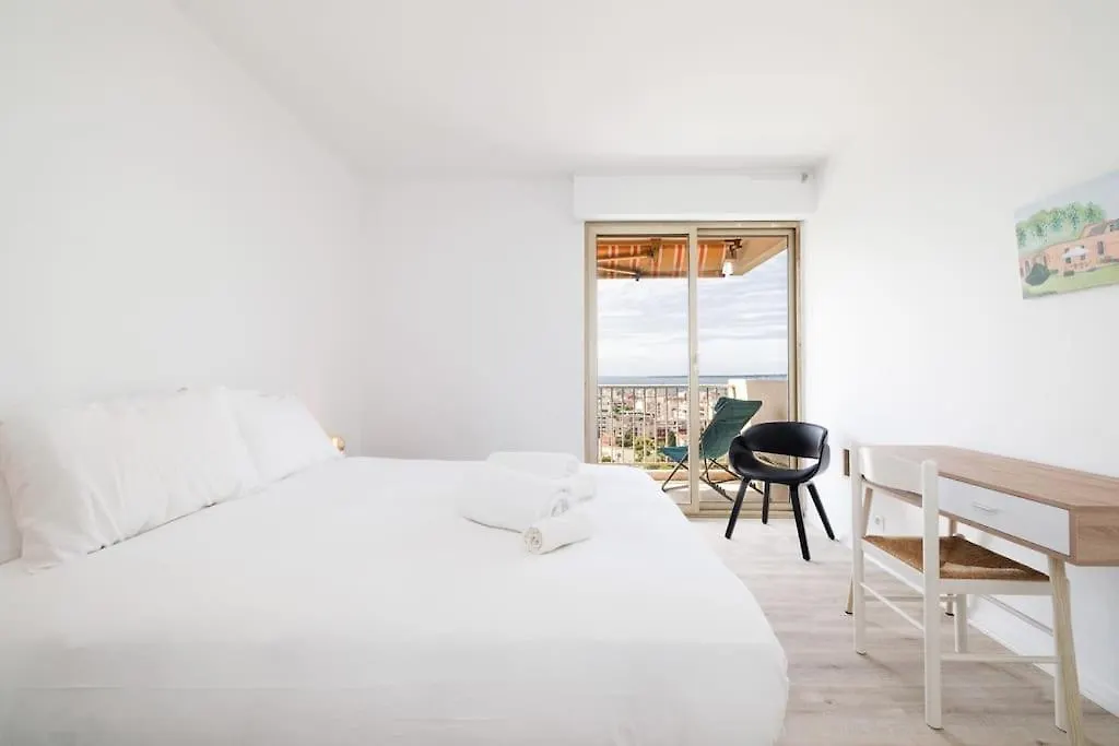 Elegant 2 Bed Apt With Pool In Juan Les Pins Antibes Apartmán