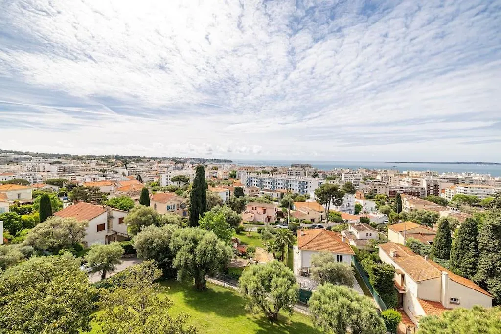 Apartmán Elegant 2 Bed Apt With Pool In Juan Les Pins Antibes