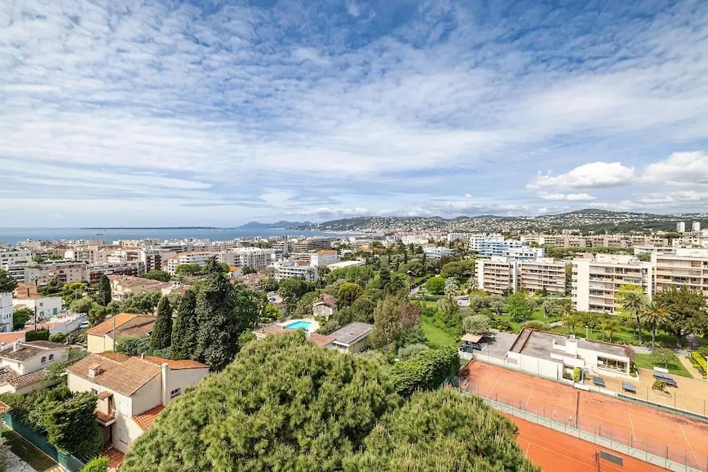 Elegant 2 Bed Apt With Pool In Juan Les Pins Antibes Apartmán