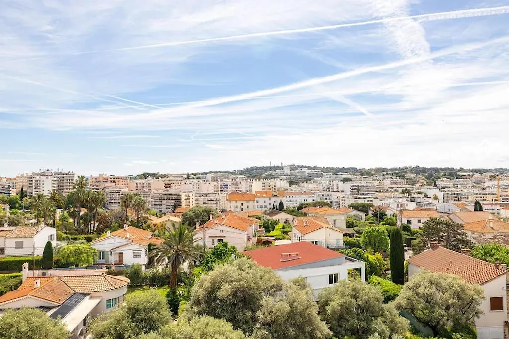 Apartmán Elegant 2 Bed Apt With Pool In Juan Les Pins Antibes