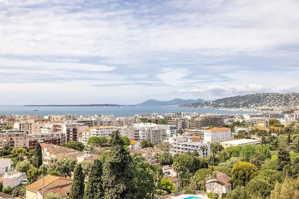 Elegant 2 Bed Apt With Pool In Juan Les Pins Antibes 0*,  Francie