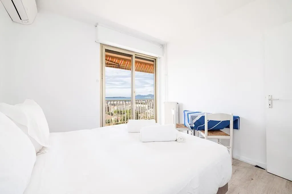 Apartment Elegant 2 Bed Apt With Pool In Juan Les Pins Antibes