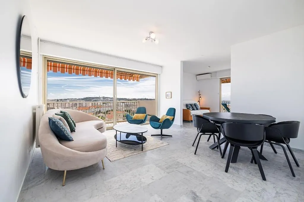 Apartment Elegant 2 Bed Apt With Pool In Juan Les Pins Antibes