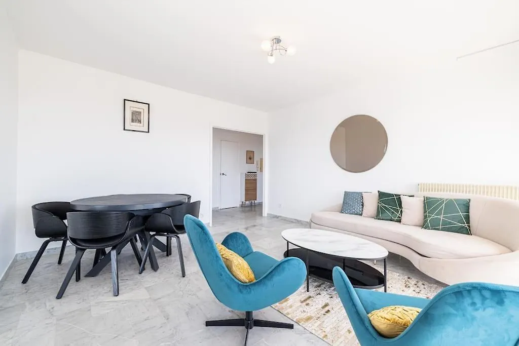 Apartment Elegant 2 Bed Apt With Pool In Juan Les Pins Antibes