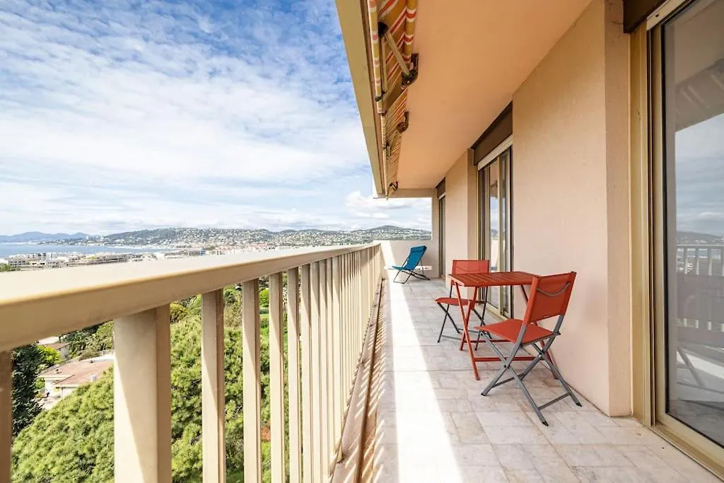 Elegant 2 Bed Apt With Pool In Juan Les Pins Antibes France