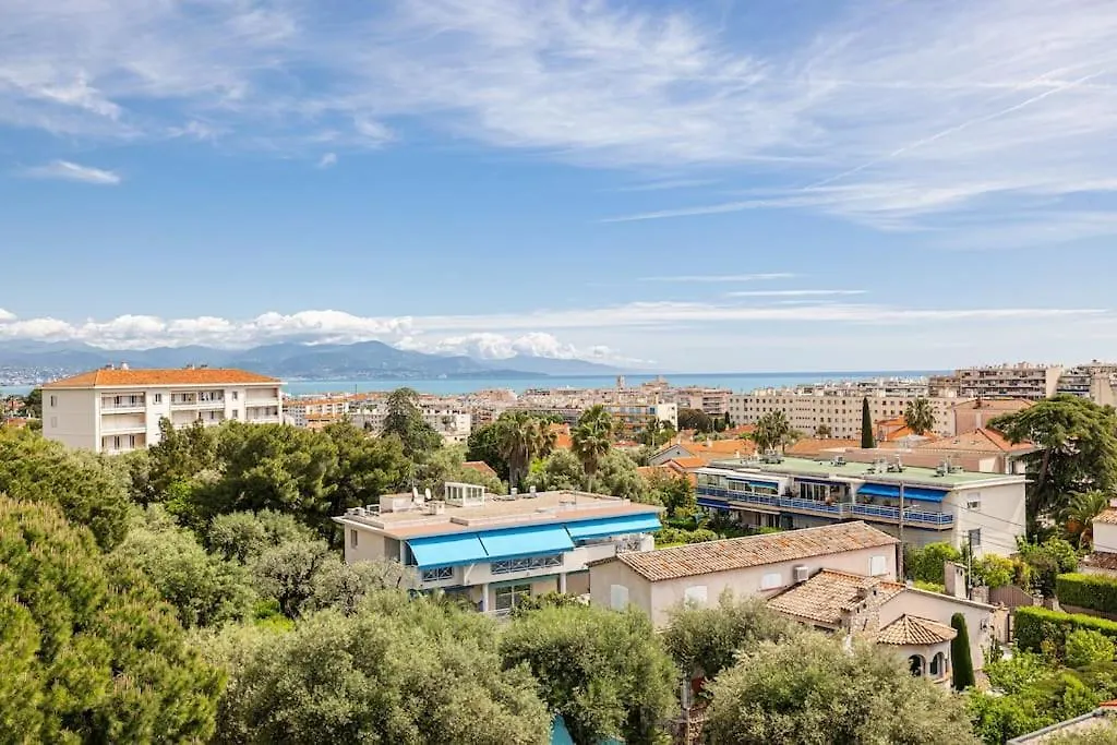 Apartment Elegant 2 Bed Apt With Pool In Juan Les Pins Antibes France